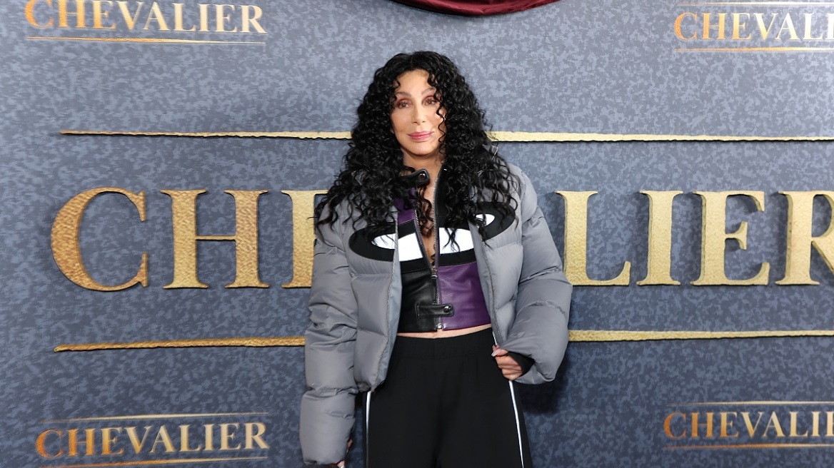 Σερ: «Και στα 80 μου θα φοράω τζιν και θα έχω μακριά μαλλιά»