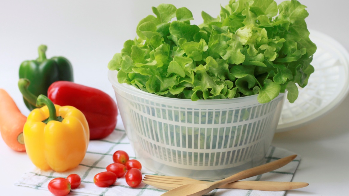 Τα μυστικά για να φτιάχνετε κι εσείς τέλειες, πράσινες σαλάτες σαν των εστιατορίων