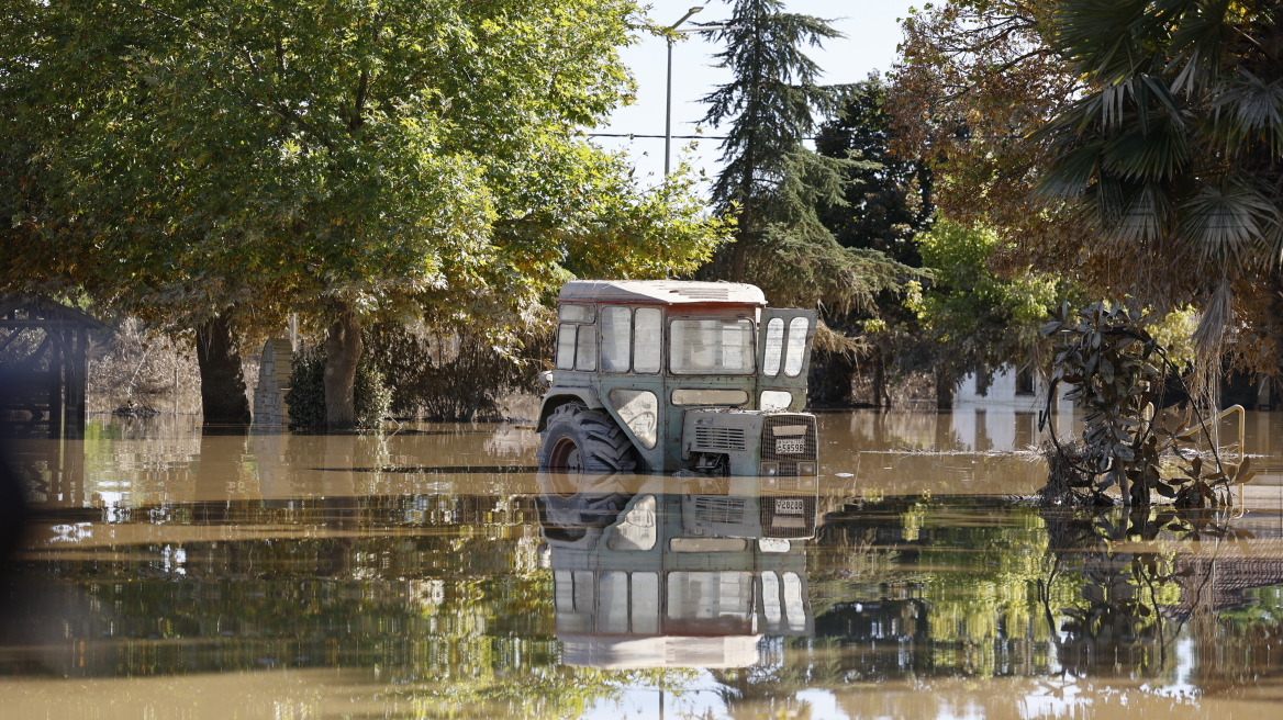 Προβλήματα στις υγειονομικές δομές από τις πλημμύρες - Eκτός λειτουργίας τα Κέντρα Υγείας Παλαμά και Βόλου