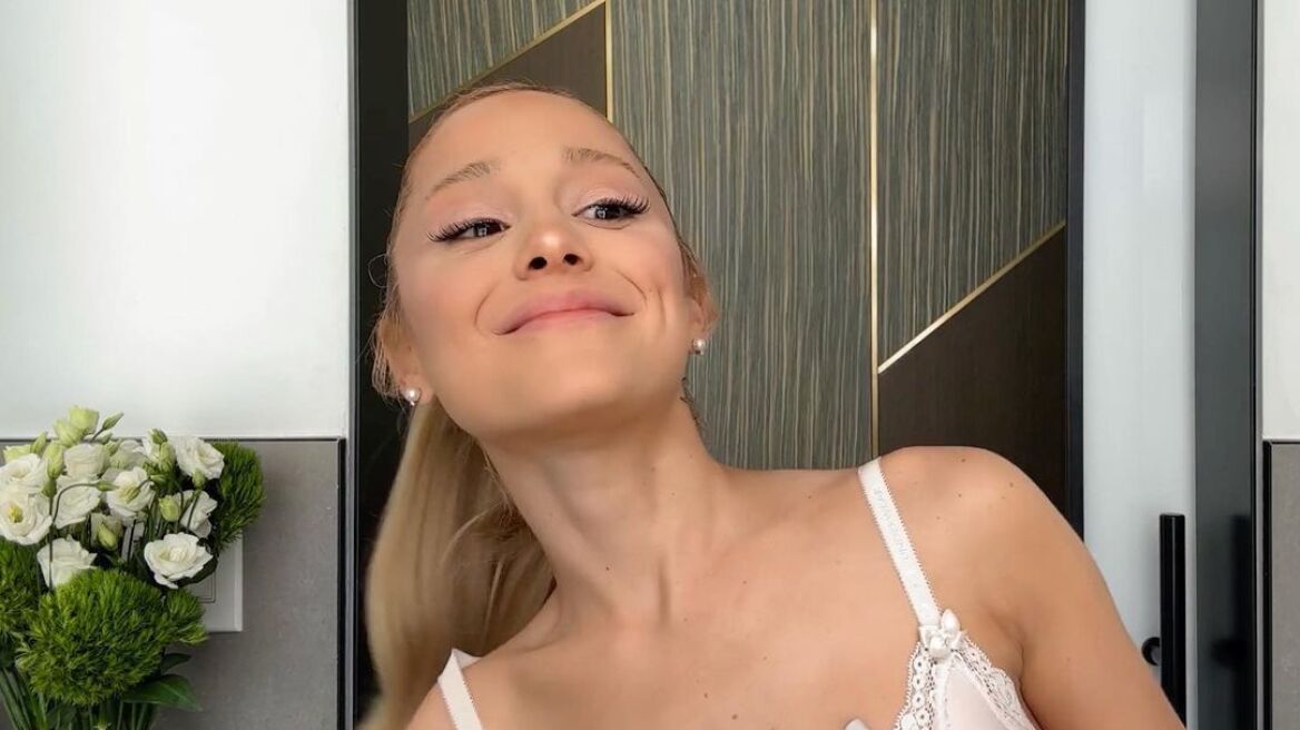 Η Αριάνα Γκράντε παραδέχεται ότι έχει χρησιμοποιήσει «έναν τόνο ενέσιμα υλικά και Μπότοξ»