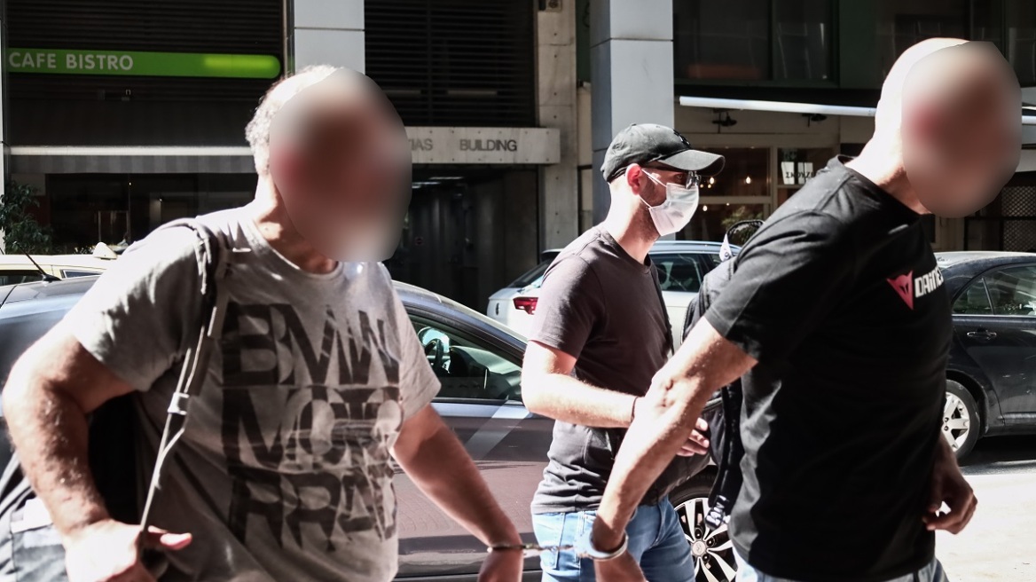 Στον εισαγγελέα οι δύο Τούρκοι που «πέταξαν» drone πάνω από τη βάση του Ναυτικού στον Πόρο