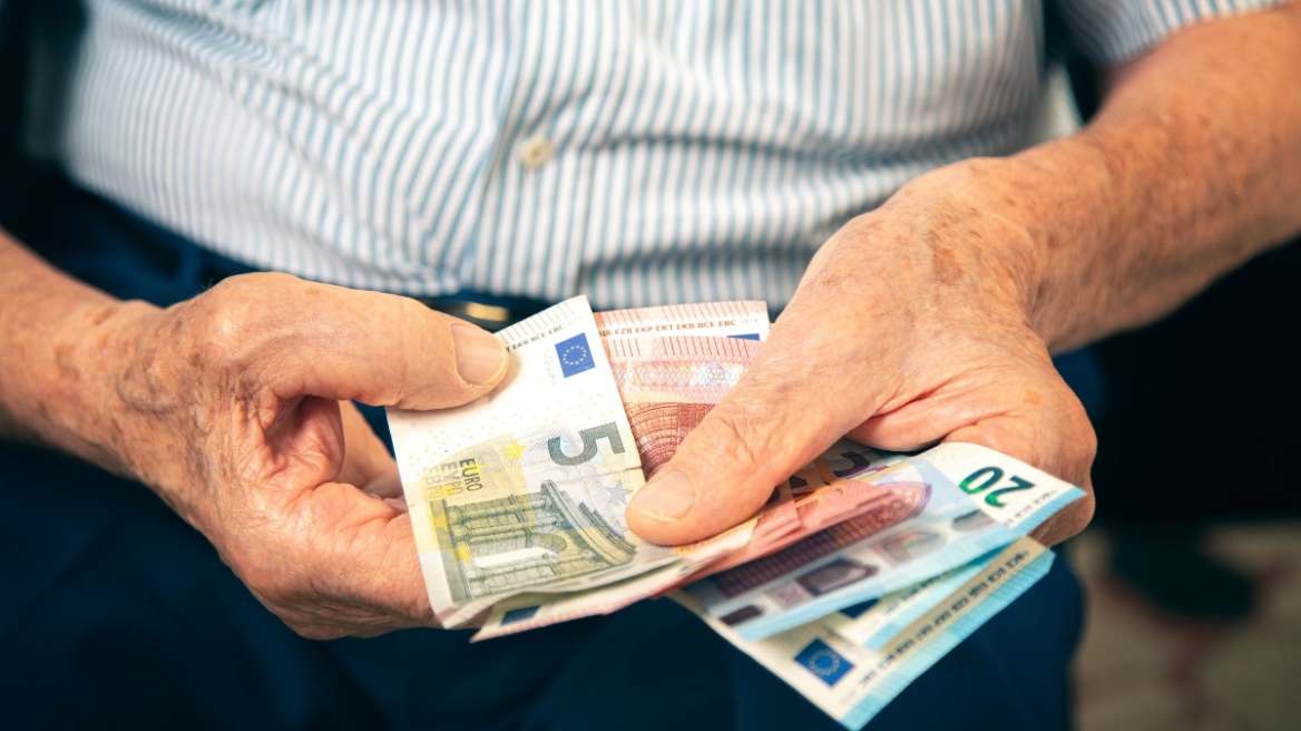 Επίδομα προσωπικής διαφοράς: Μπαίνουν δύο «κόφτες» - Ποιοι αναμένεται να το χάσουν