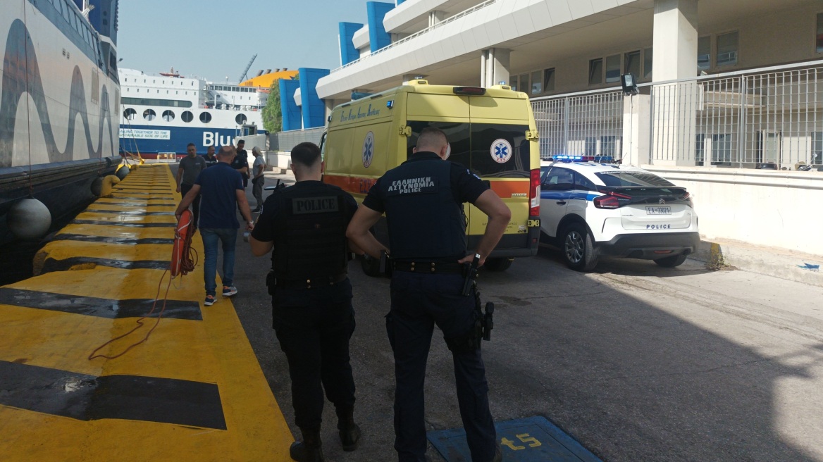 Ελεύθεροι ο πλοίαρχος, ο ύπαρχος και ο λοστρόμος του Speedrunner jet