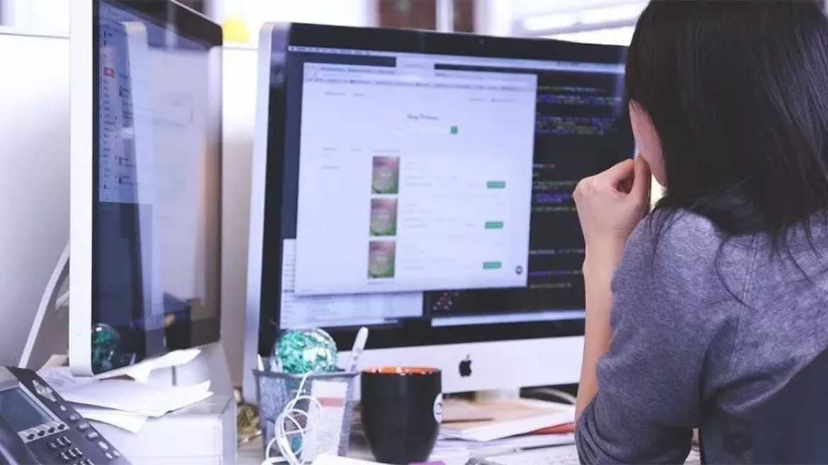 TikToker συμβουλεύει: Φτιάξτε το βιογραφικό σας με τη βοήθεια του ChatGPT και βρείτε δουλειά