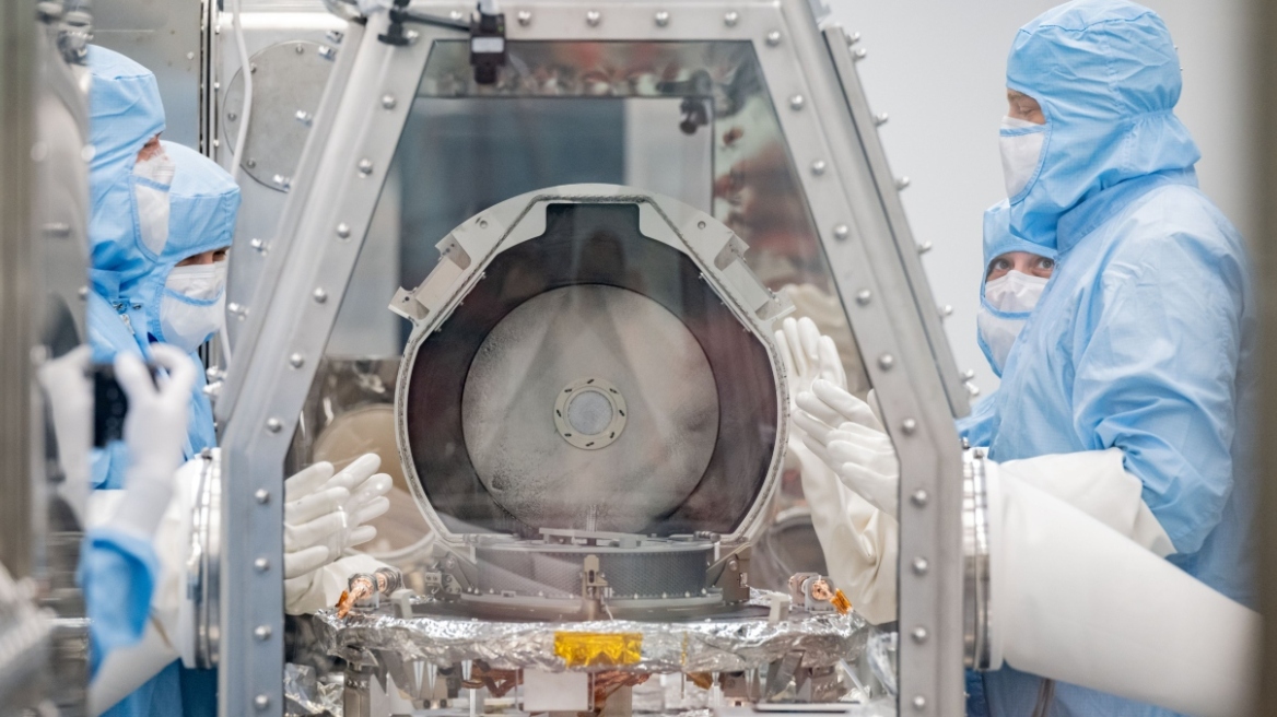 NASA: Άνοιξαν την κάψουλα από τον «πιο επικίνδυνο» αστεροειδή, τα πρώτα ευρήματα - Φωτογραφίες