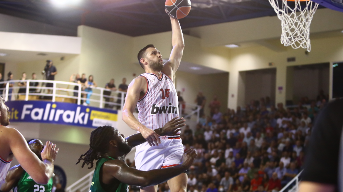 Super Cup μπάσκετ: Ο Ολυμπιακός κράτησε στους 4 πόντους στο 1ο δεκάλεπτο τον Παναθηναϊκό - Βίντεο 