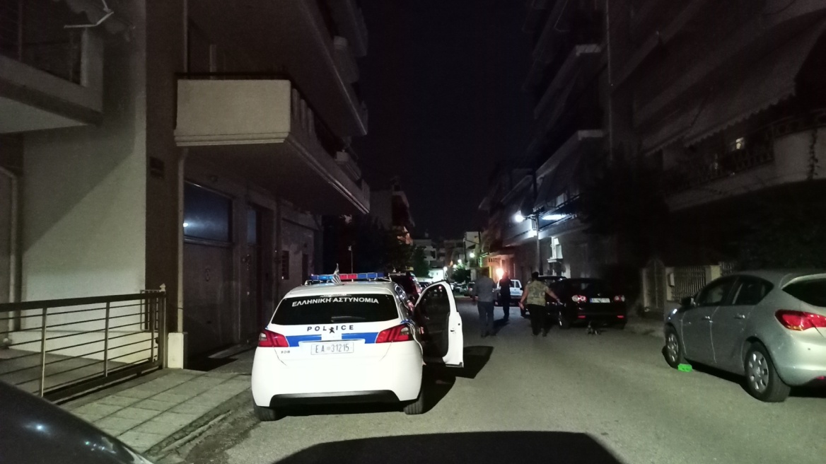 Αγρίνιο: Πτώση νεαρού από μπαλκόνι 2ου ορόφου - Μεταφέρθηκε στο νοσοκομείο