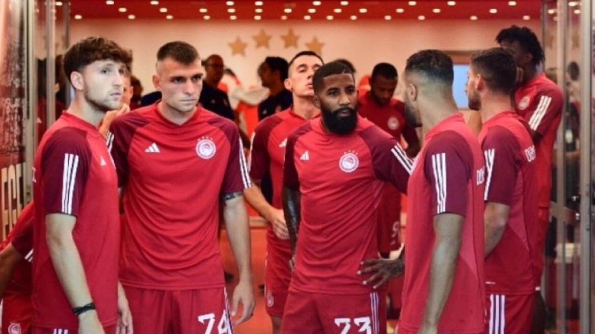 Ολυμπιακός: Σκέψεις Μαρτίνεθ για κεντρικό αμυντικό δίδυμο με Ρέτσο - Ντόι κόντρα στη Μπάτσκα Τόπολα