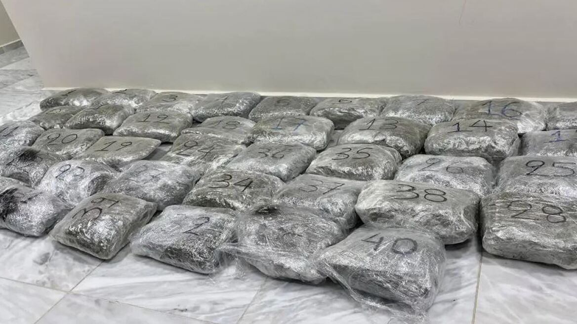 Καστοριά: Φορτίο με 43 κιλά κάνναβης στο αυτοκίνητο αλλοδαπού
