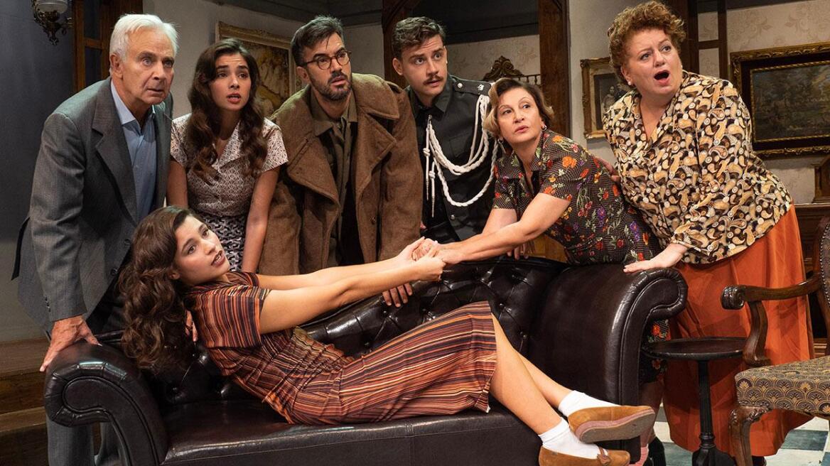 Γιάννης Τσιμιτσέλης - Δανάη Παππά: Πρωταγωνιστούν στην νέα κωμωδία των Ρέππα - Παπαθανασίου