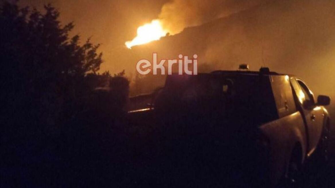 Φωτιά τώρα σε χαμηλή βλάστηση στην Ιεράπετρα