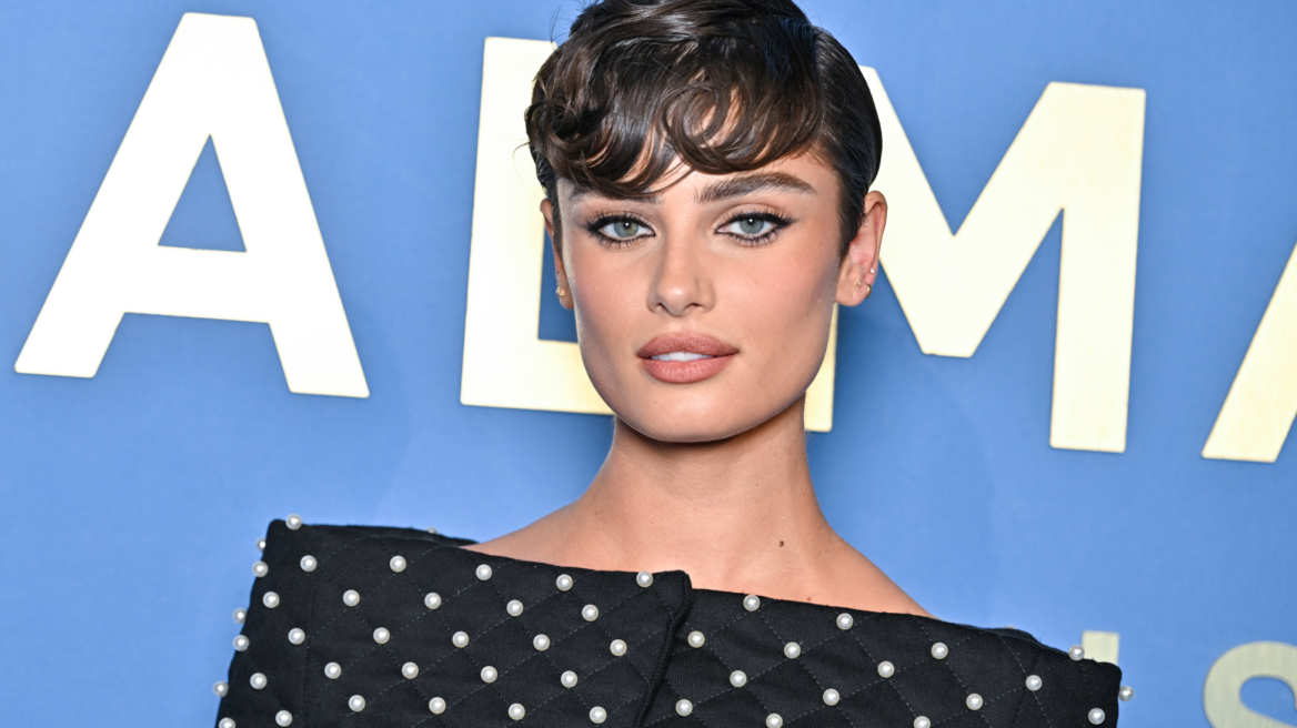 Dewy vs Matte: Επιστέφουν στο προσκήνιο οι ματ συνθέσεις;