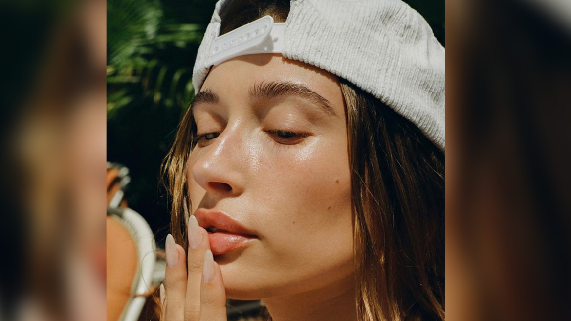 Glazed-Doughnut: Το εφέ που κάνει το γαλλικό μανικιούρ ξανά σύγχρονο