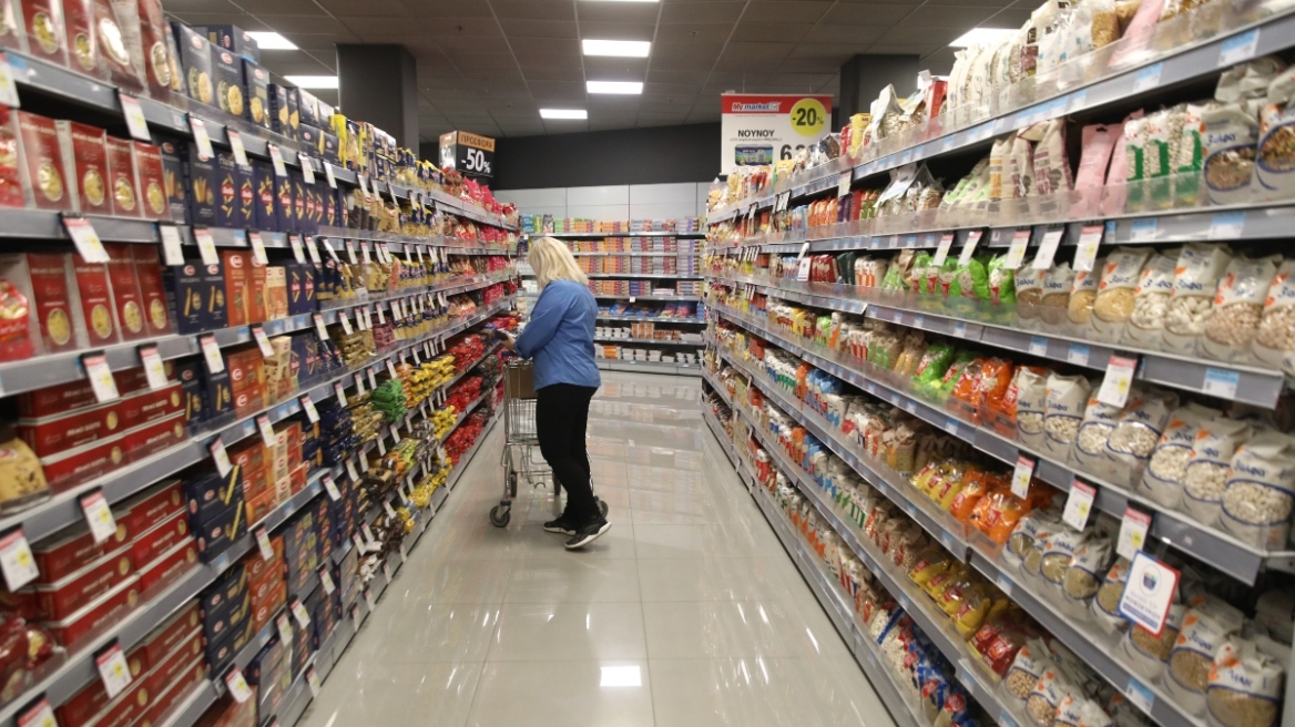 Ακρίβεια: Η μάχη συνεχίζεται  - Σκέψεις για μέτρα και στα τρόφιμα - Πρεμιέρα για το Καλάθι της Σαρακοστής