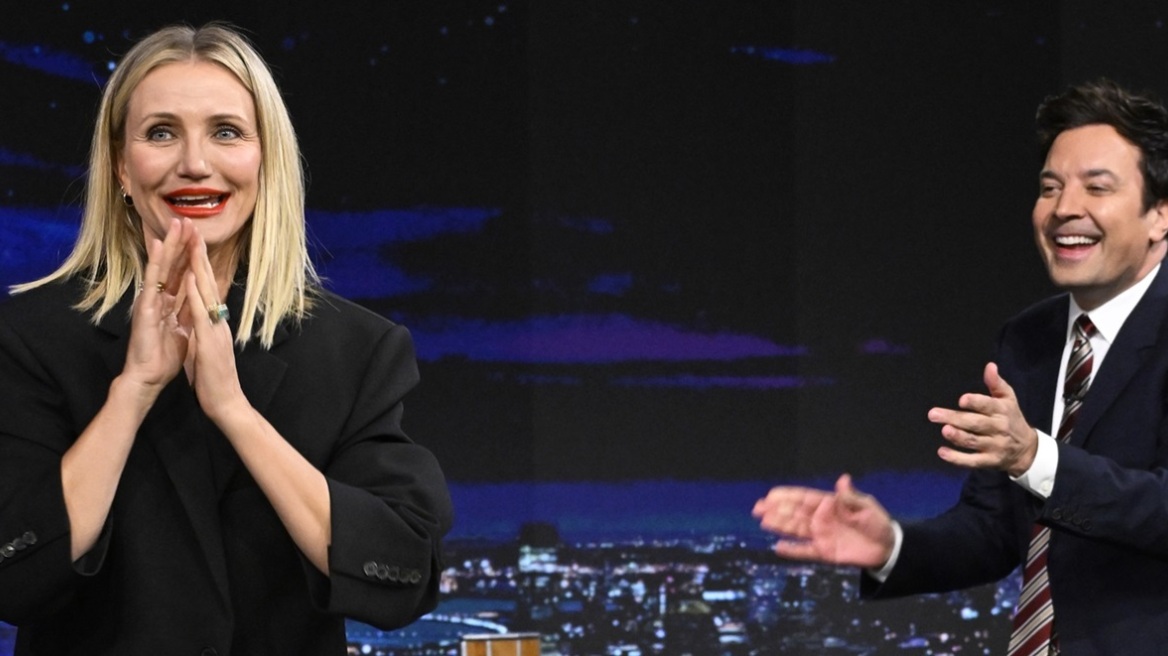 Κάμερον Ντίαζ: Η κομψή εμφάνιση με oversized κοστούμι στην εκπομπή του Jimmy Fallon