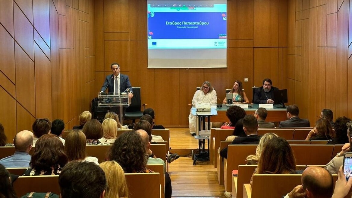 Επιμορφωτικό εργαστήριο για τα πρώτα 129 επιτελικά στελέχη που θα τεθούν στη διάθεση υπουργείων έως το τέλος του έτους