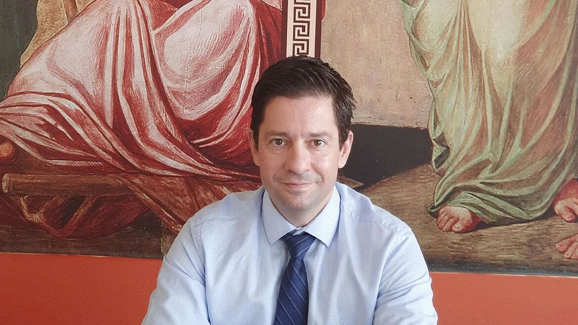 Πρύτανης ΕΚΠΑ για καύσωνα: Τι πρέπει να προσέξουν οι καρδιοπαθείς και οι ευπαθείς ομάδες