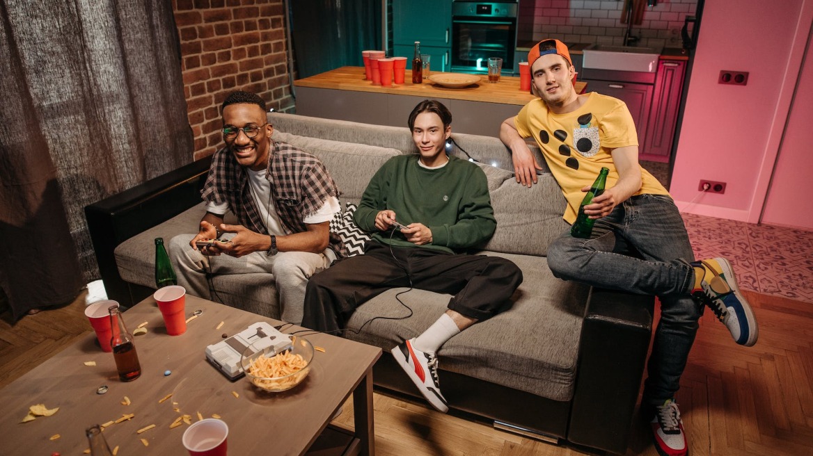 Ιταλίδα μητέρα έκανε έξωση στους γιους της - Ζούσαν στο σπίτι της και δεν έκαναν δουλειές