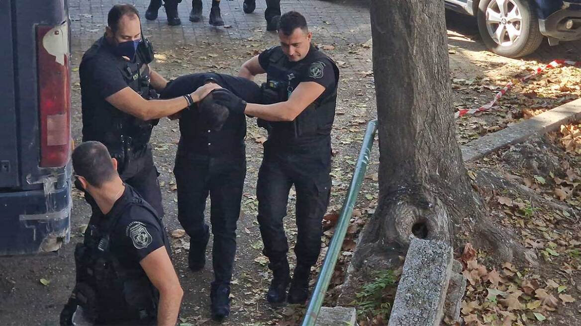 Θεσσαλονίκη: Στα δικαστήρια οι 12 από τους συλληφθέντες για τα οπαδικά επεισόδια