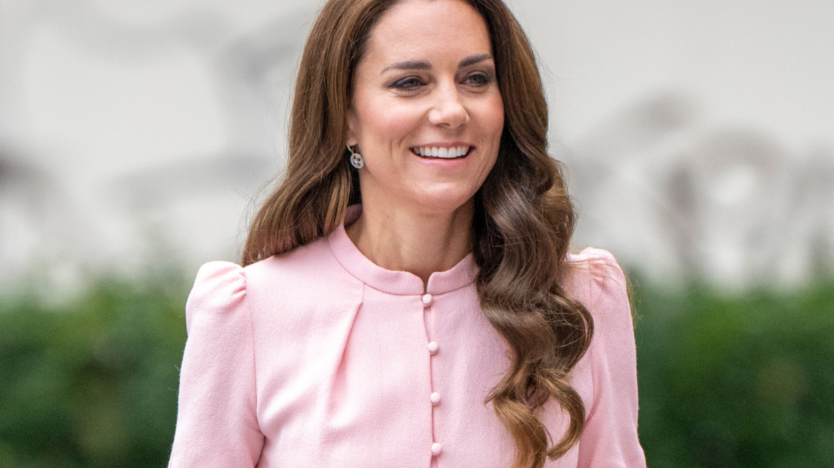 (Και) η Kate Middleton είπε ναι στις curtain αφέλειες