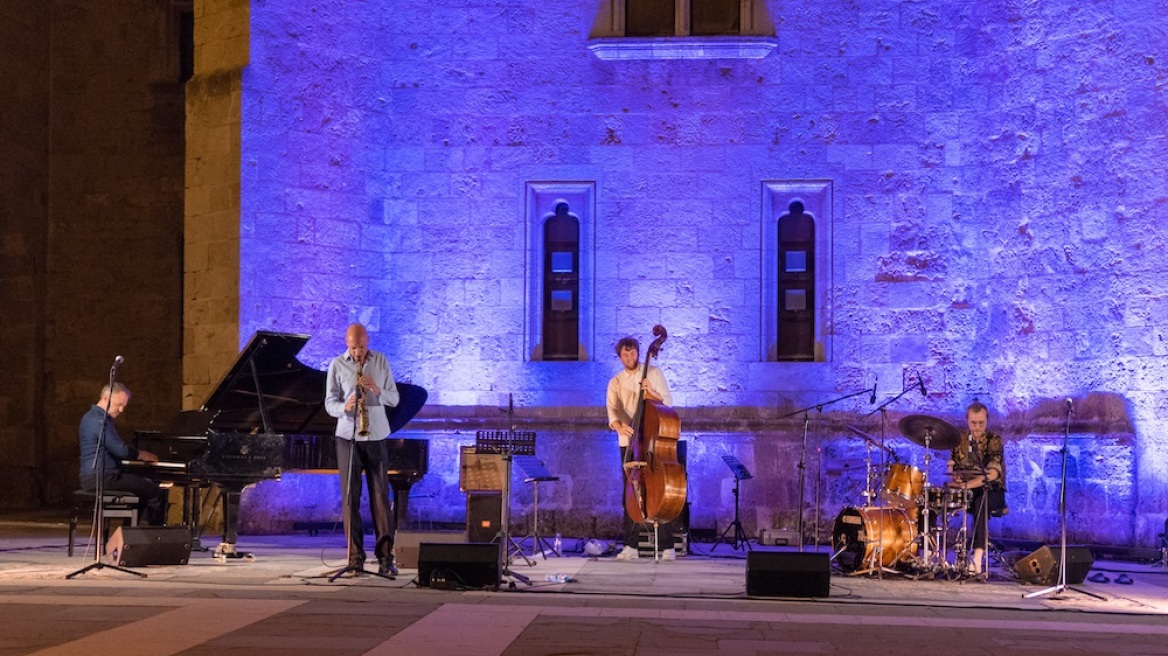 Ο βραβευμένος σαξοφωνίστας Δημήτρης Βασιλάκης συναντά το νορβηγικό Espen Berg Trio