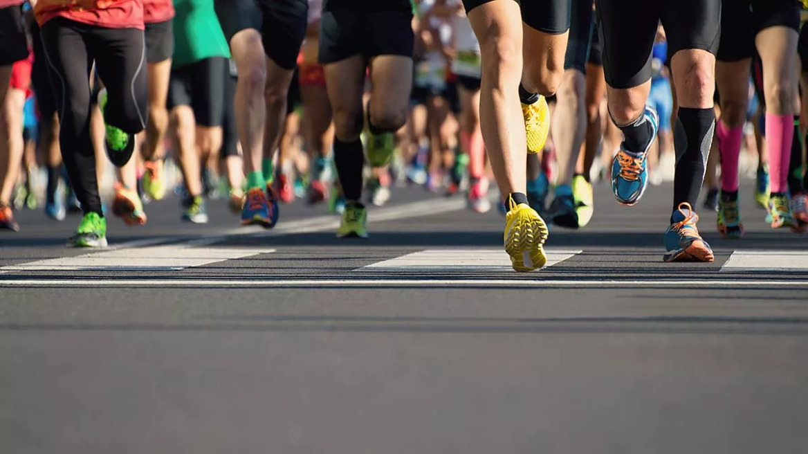 Θα τρέξετε στον μαραθώνιο; Το πρόγραμμα αποκατάστασης που πρέπει να ακολουθήσετε μετά τον αγώνα