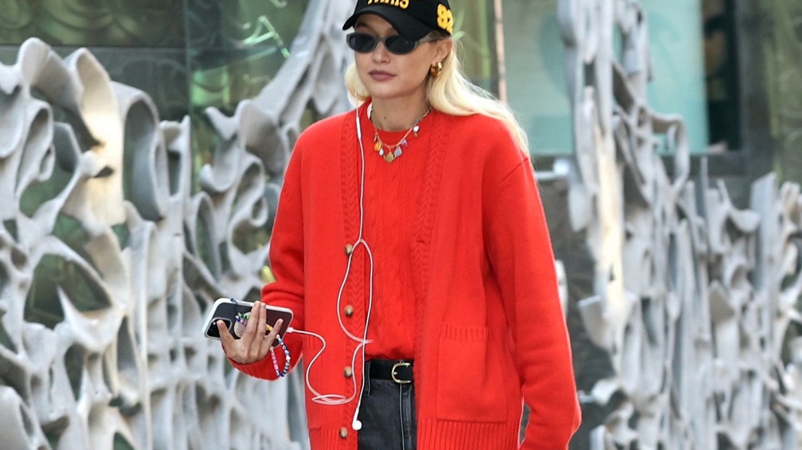 Πώς να φορέσετε το χρώμα της σεζόν σύμφωνα με την Τζίτζι Χαντίντ