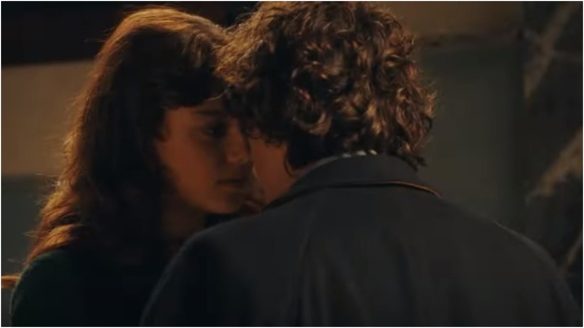 Το Ναυάγιο: Ο Μάκης και η Λίνα βγαίνουν επιτέλους ραντεβού 