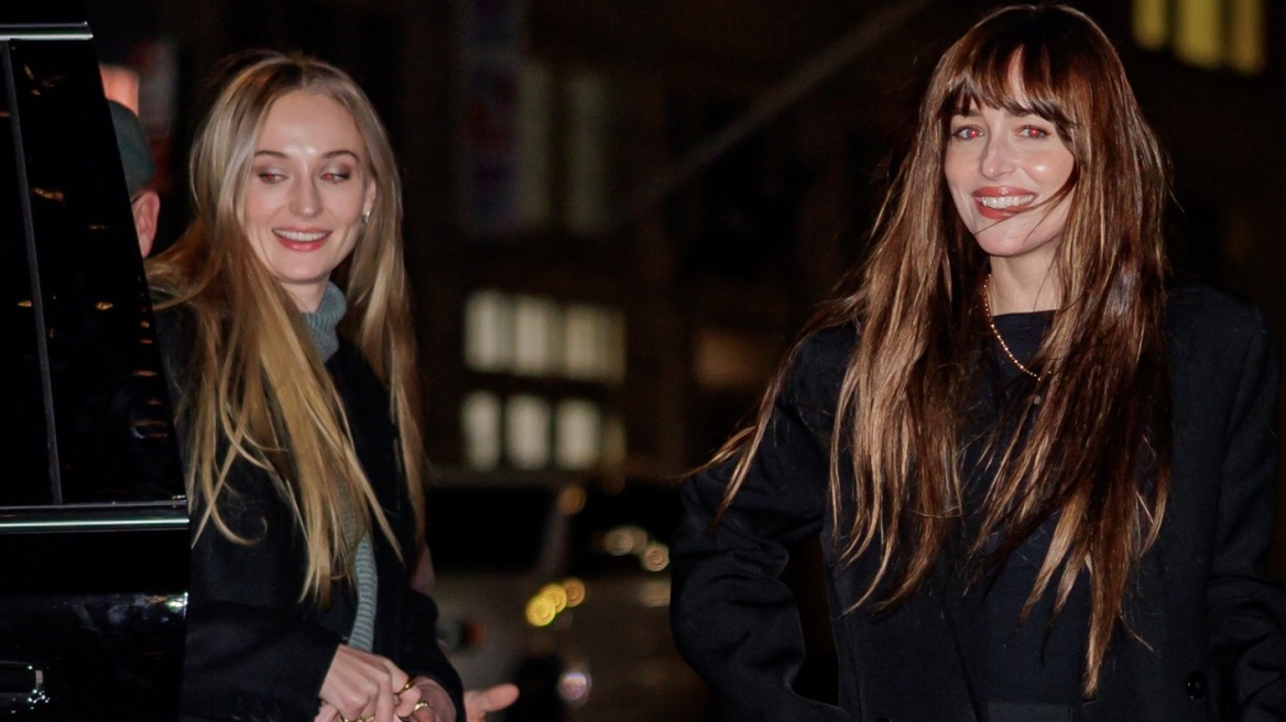 H Ντακότα Τζόνσον και η Σόφι Τέρνερ έκαναν την πιο stylish βραδινή έξοδο