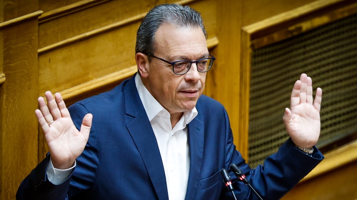 Φάμελλος: Αίτημα για προ ημερήσιας συζήτηση στη Βουλή για την ακρίβεια