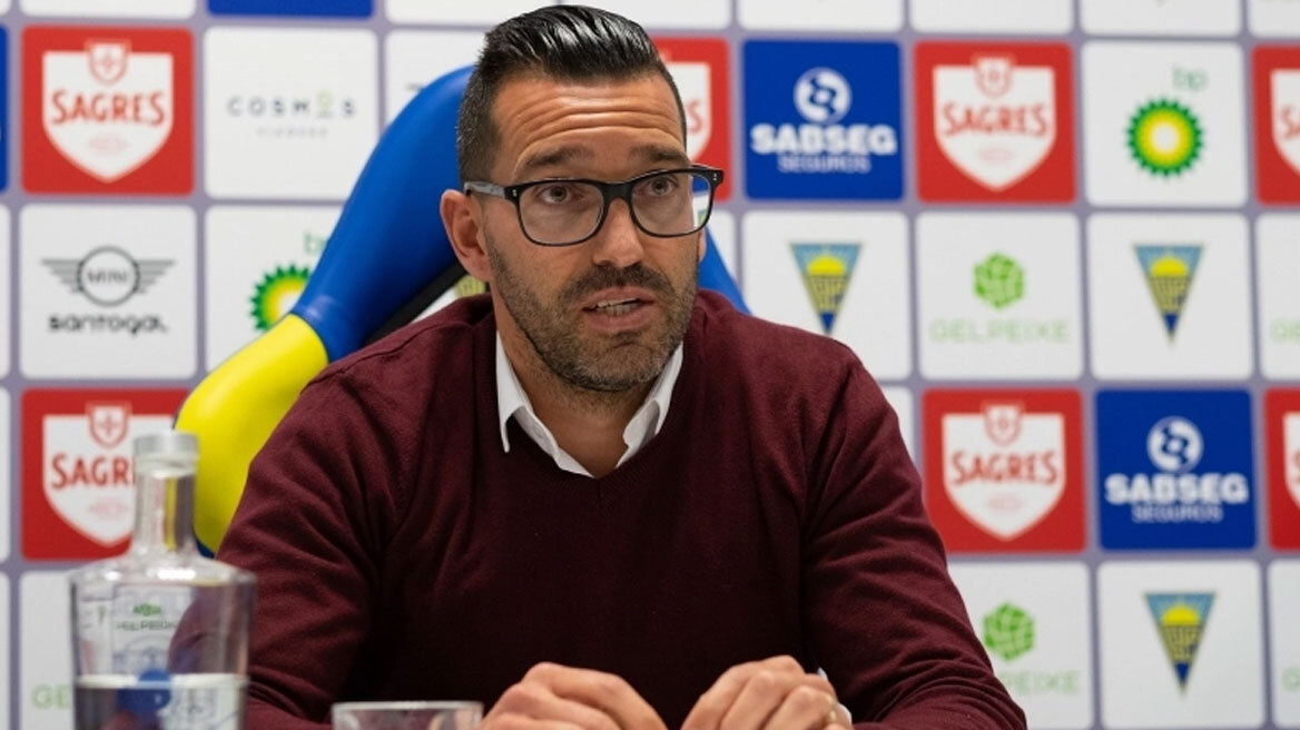 Ολυμπιακός: Σενάρια για Πέδρο Άλβες στη θέση του αθλητικού διευθυντή