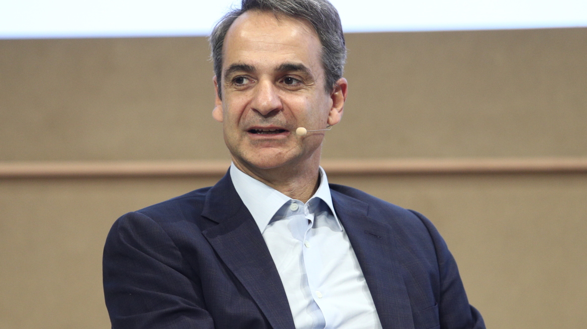 Στο Ντουμπάι ο Μητσοτάκης: Μιλά το Σάββατο στην 28η Διάσκεψη για το Κλίμα - Βλέπει αύριο Τζον Κέρι και Αλ Τζαμπέρ