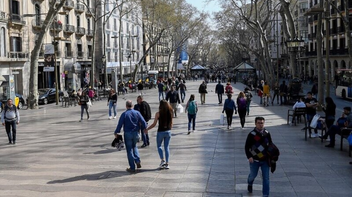 Ισπανία: Σχεδιάζει να αυξήσει κατά 4% τον κατώτατο μισθό