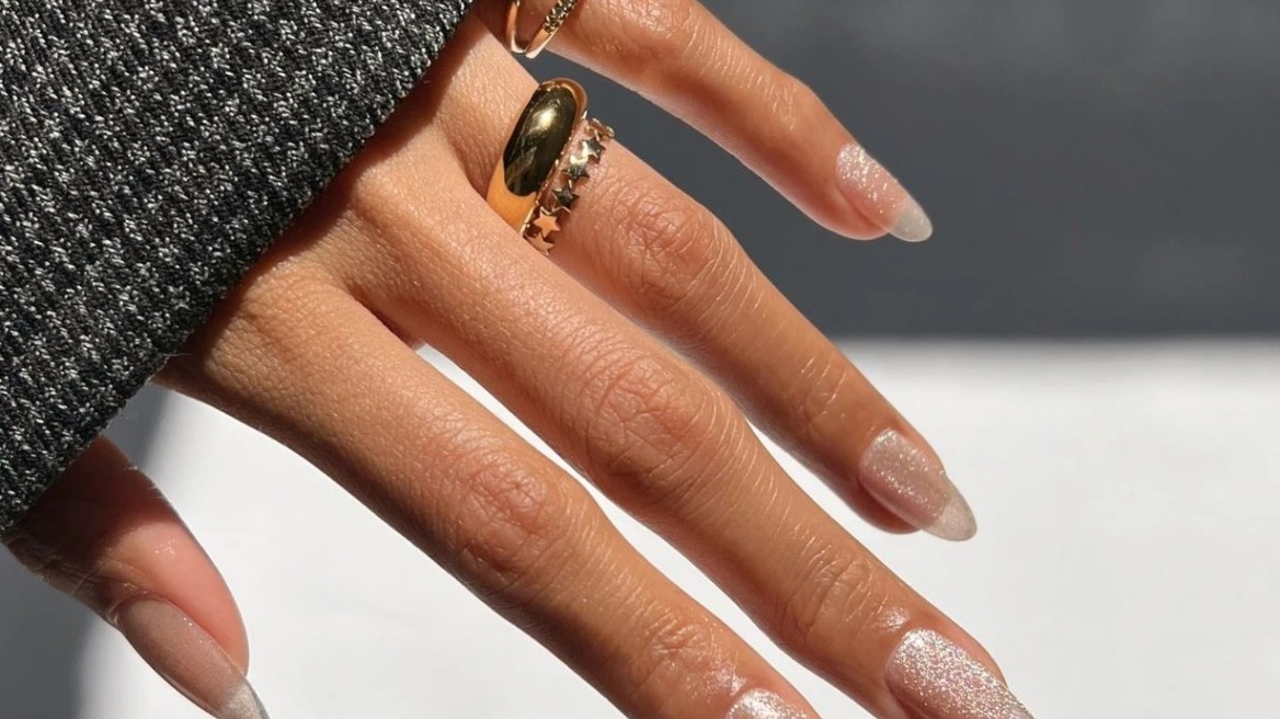 Trending Now: Τα velvet νύχια βγαίνουν ξανά στο προσκήνιο