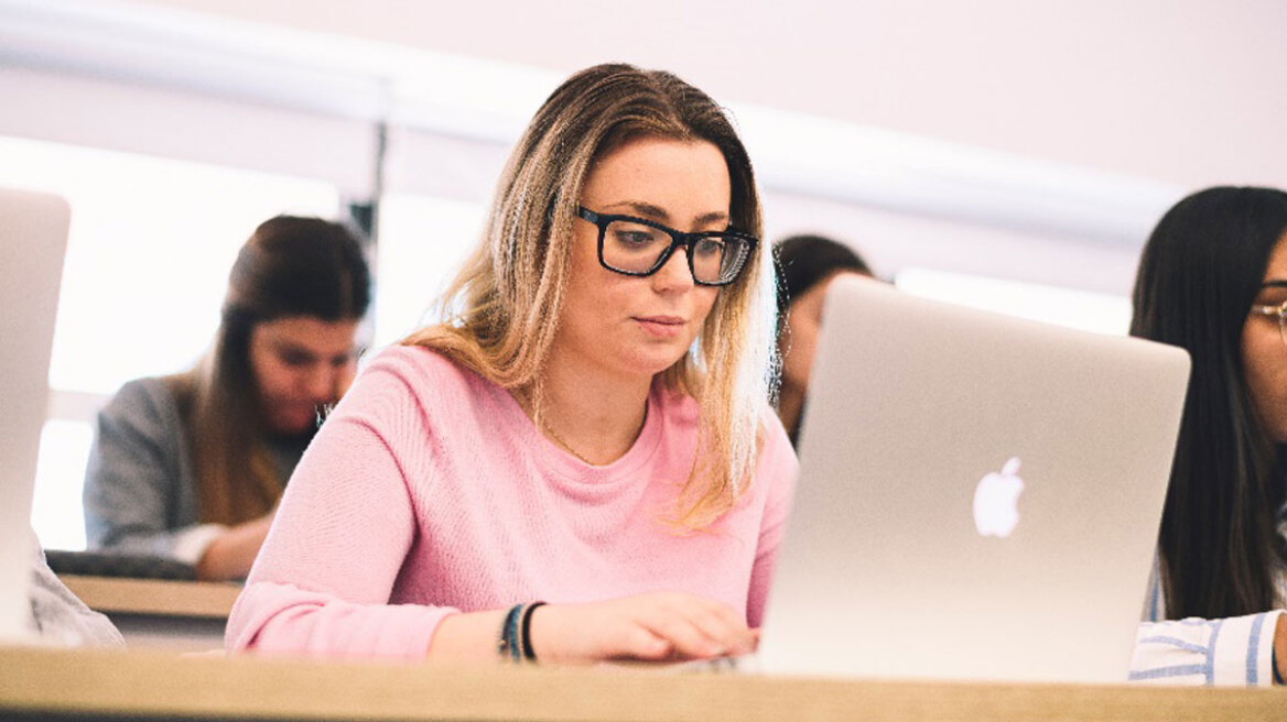 Εξ αποστάσεως σπουδές Επαγγελματικού Προσανατολισμού και Συμβουλευτικής