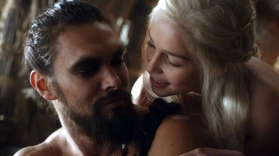 Game of Thrones: Πώς μια φάρσα με μια… ροζ χνουδωτή κάλτσα βοήθησε στη διάσημη σκηνή σεξ της σειράς