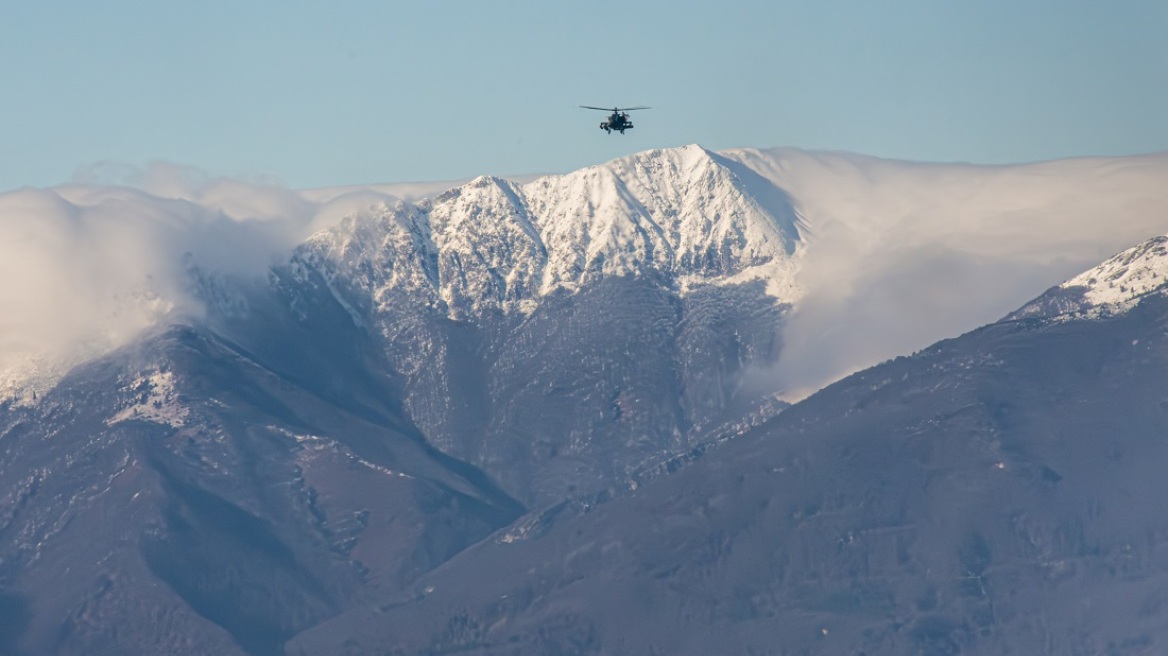 Εντυπωσιακές εικόνες και βίντεο από συνεκπαίδευση Ελλάδας - ΗΠΑ στο όρος Πάικο