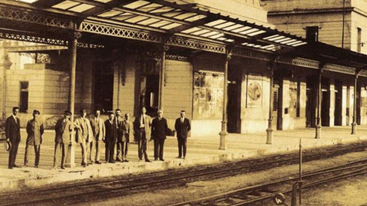 Διασχίζοντας με το τραίνο την Πελοπόννησο