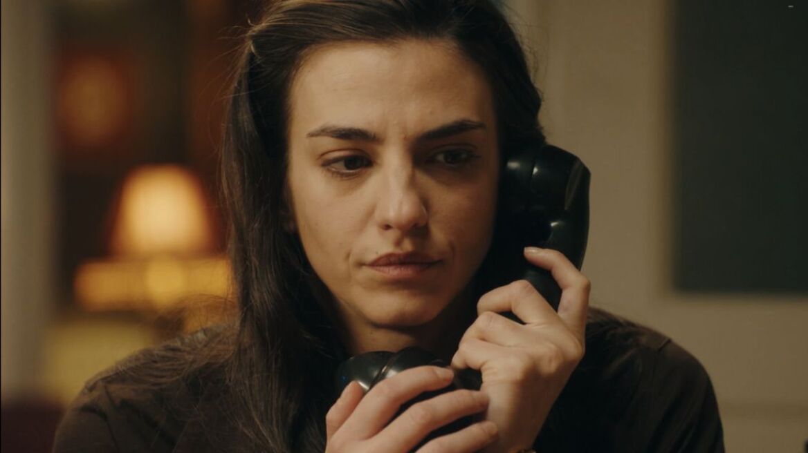 Το Ναυάγιο: Ο Ιπποκράτης κάνει πρόταση γάμου στην Ειρήνη