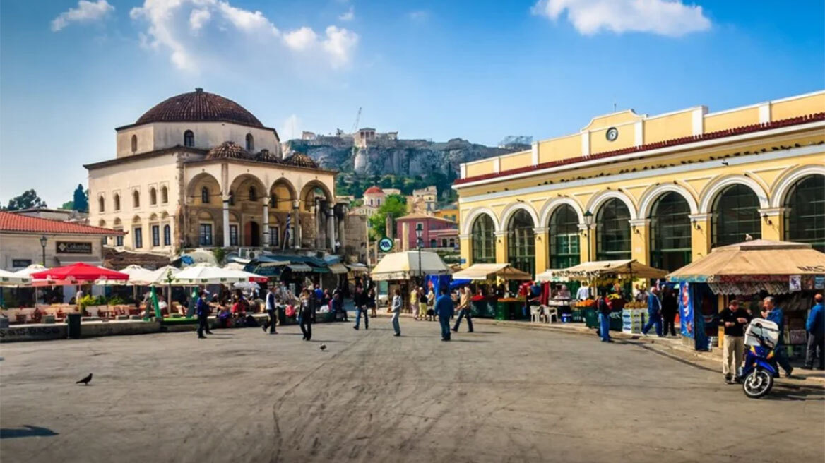 Αθήνα: Σε ποια 4 σημεία βγάζουν «κίτρινη κάρτα» οι τουρίστες στην πόλη