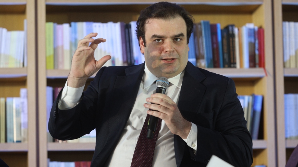 Πιερρακάκης στο Tik Tok: «Η επαγγελματική εκπαίδευση να αποτελέσει πρώτη επιλογή»