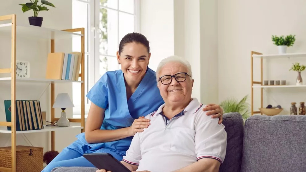 Νοσηλεία στο σπίτι: Πότε ένα νοσοκομειακό πρόγραμμα την περιλαμβάνει και αποζημιώνει