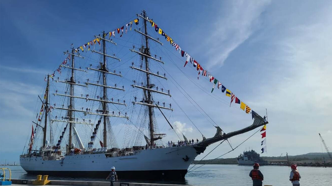 BAP Union: Το δεύτερο μεγαλύτερο ιστιοφόρο στον κόσμο από το Περού περιμένει τους επισκέπτες στον Πειραιά 