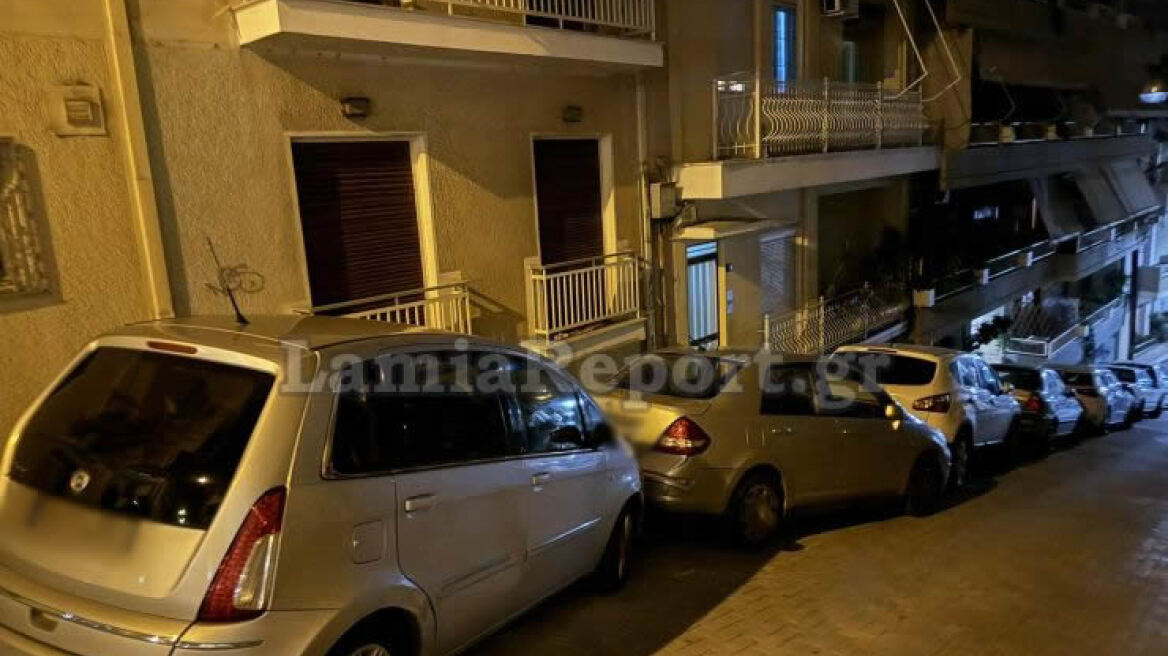 Λαμία: Παραβίασε το STOP στην κατηφόρα κι έγινε καραμπόλα - Φωτογραφίες