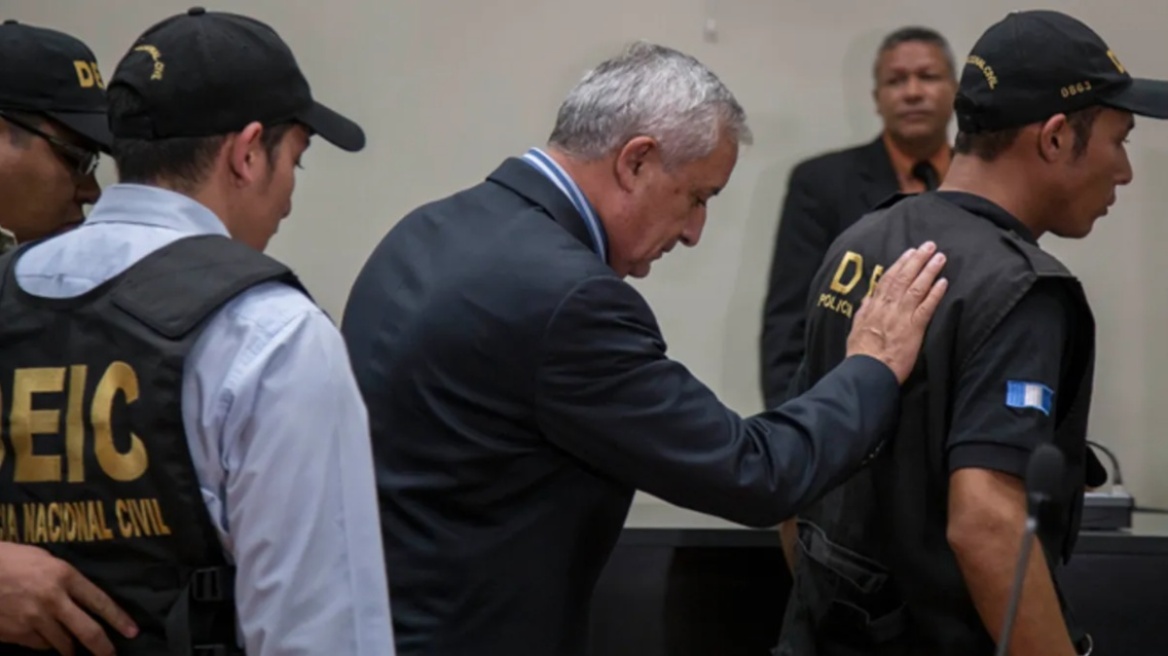 Γουατεμάλα: O πρώην πρόεδρος Ότο Πέρες Μολίνα σε κατ’ οίκον κράτηση έπειτα από 8 χρόνια στη φυλακή