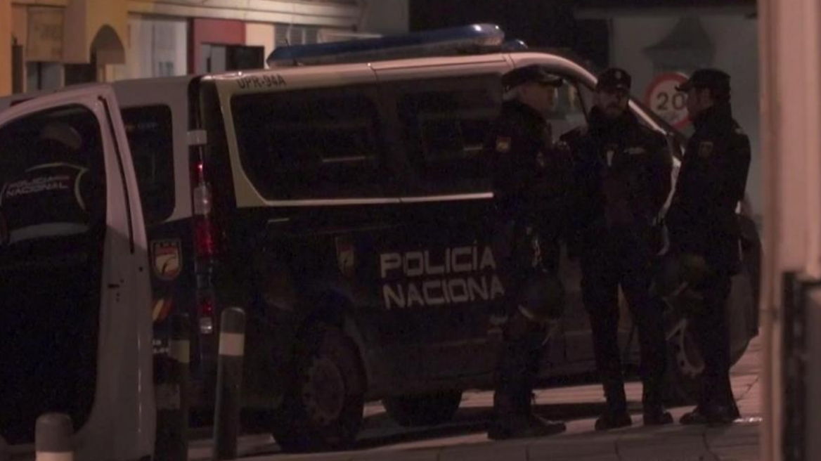 Ισπανία: Ανήλικος λήστεψε βενζινάδικο αλλά φεύγοντας... πλήρωσε το αναψυκτικό που πήρε