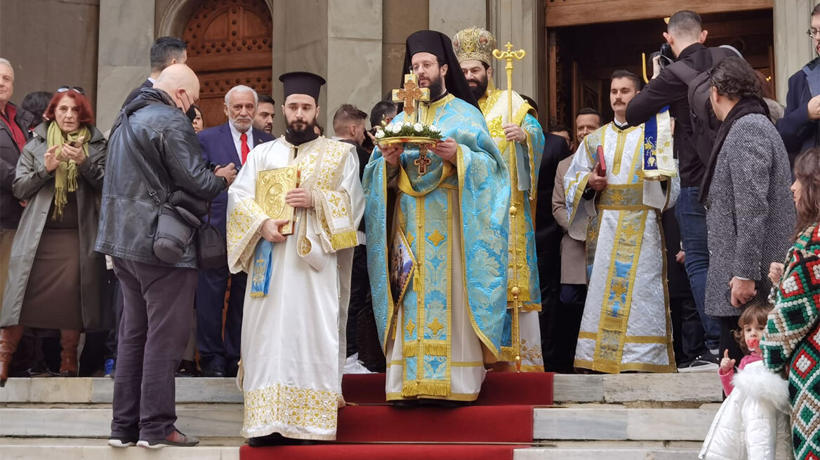Στο Ι.Ν. του Αγίου Διονυσίου Αρεοπαγίτου η δοξολογία για τα Θεοφάνια - Δείτε φωτογραφίες