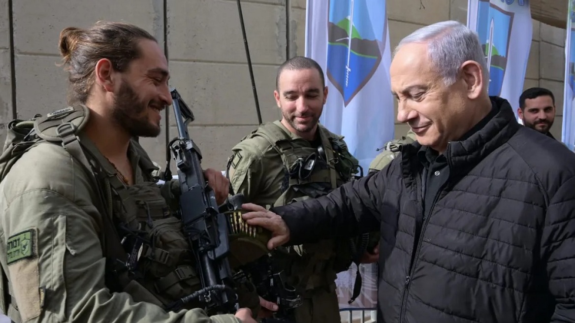 Πόλεμος στο Ισραήλ: Νετανιάχου και Γκβιρ συναντήθηκαν με τα στρατεύματα που απελευθέρωσαν τους δύο ομήρους από τη Ράφα