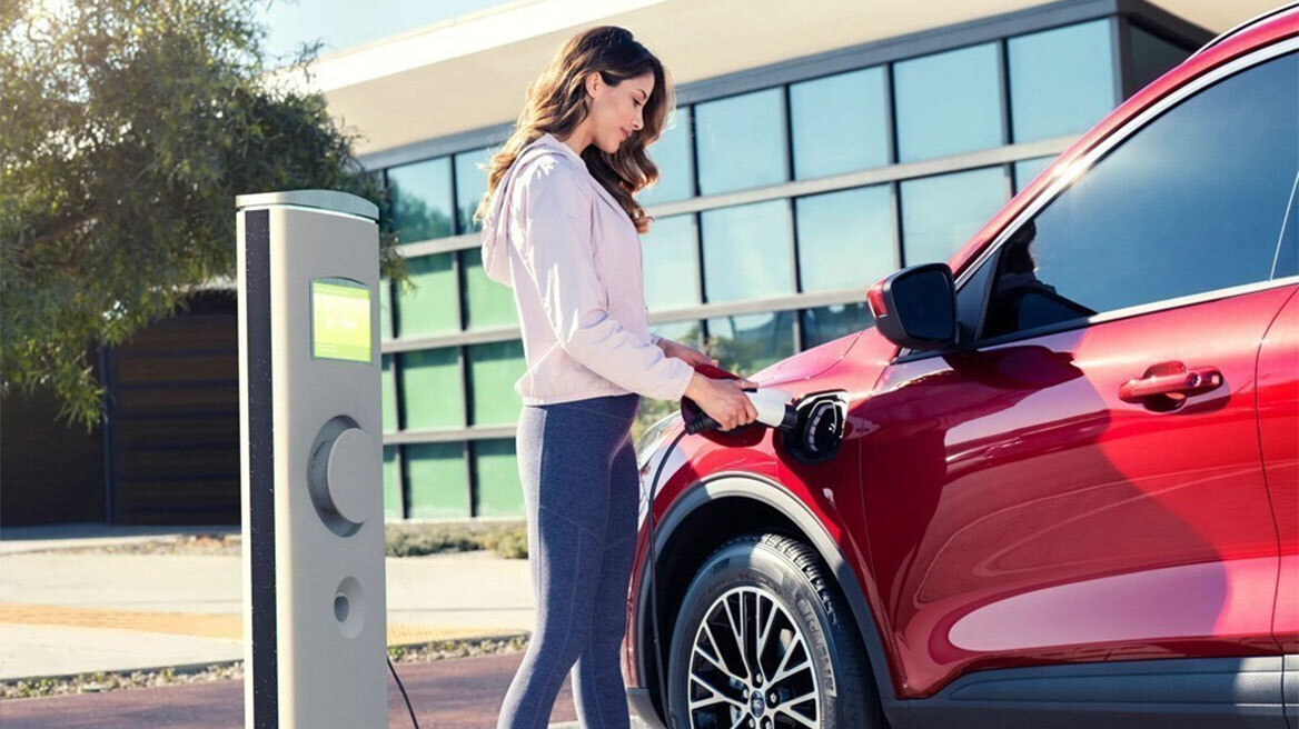 Ποιος μεγάλος όμιλος φέρνει τα πρατήρια χωρίς βενζίνη