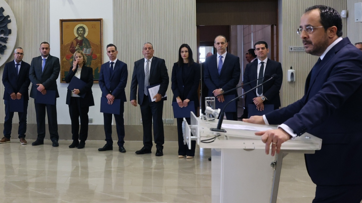 Κύπρος: Αναλαμβάνουν καθήκοντα τα νέα μέλη της κυβέρνησης Χριστοδουλίδη